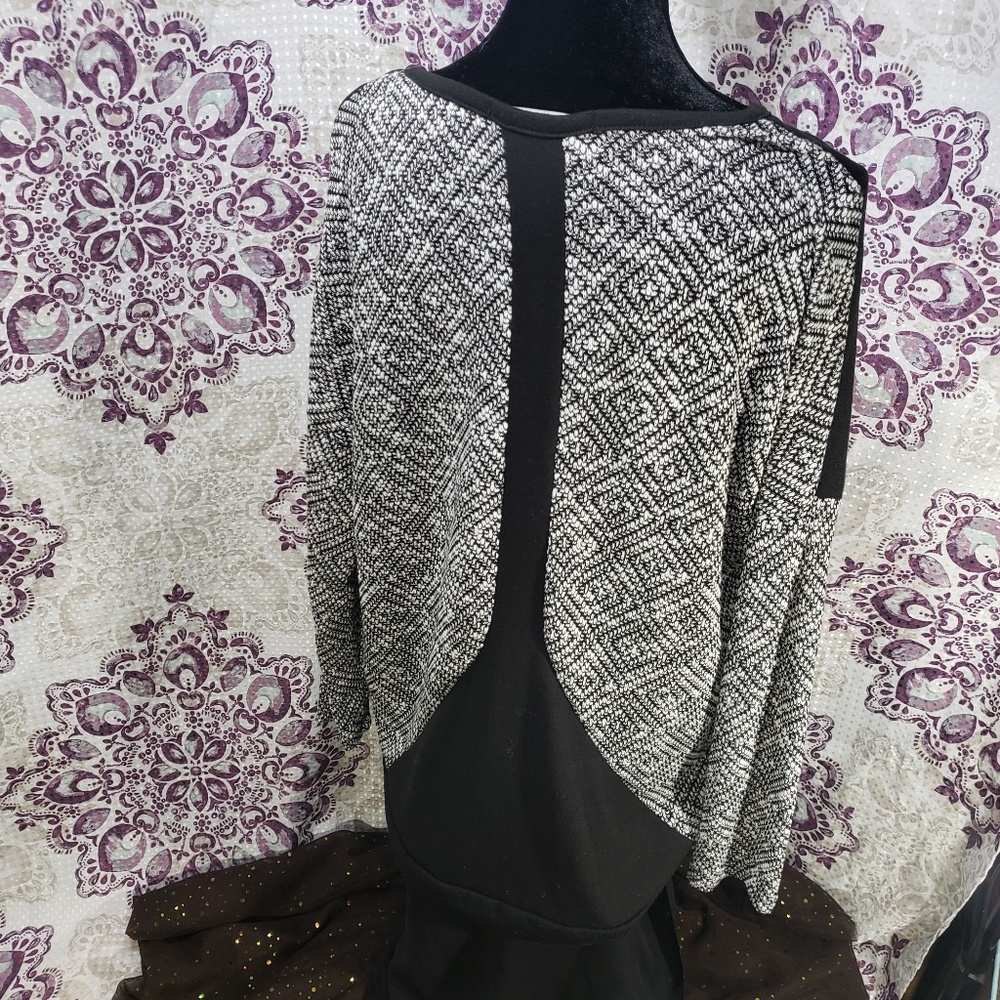 Coin 1804 Sweater - Picture 3 of 4